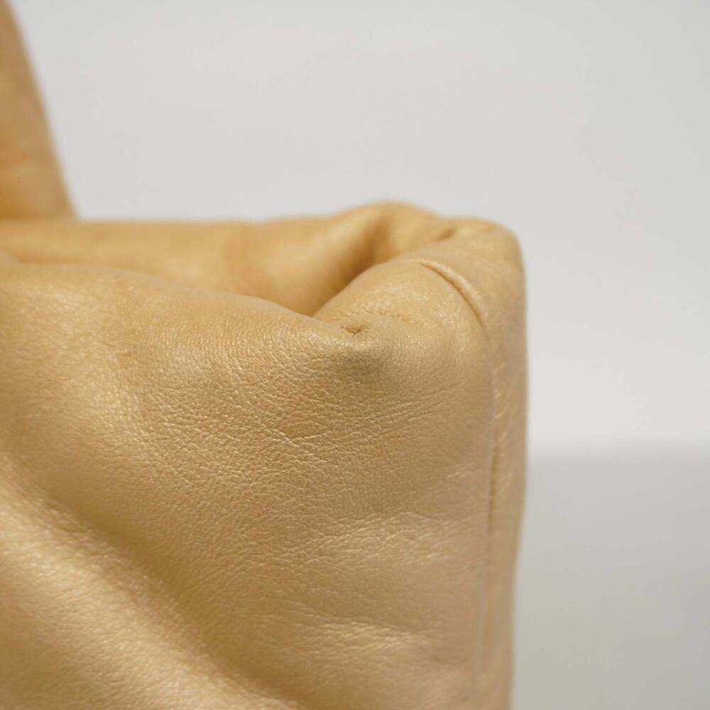 CHANEL Gold Leather Tote Bag - Picture 7 of 12